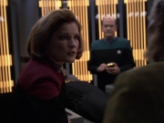 extant_StarTrek_VOY_6x06-Riddles_00533.jpg