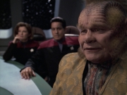 extant_StarTrek_VOY_6x06-Riddles_00631.jpg
