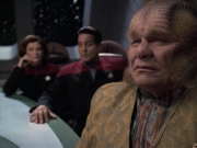 extant_StarTrek_VOY_6x06-Riddles_00641.jpg
