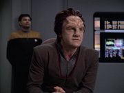 extant_StarTrek_VOY_6x06-Riddles_00651.jpg