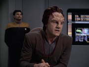 extant_StarTrek_VOY_6x06-Riddles_00652.jpg