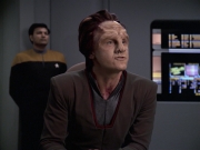 extant_StarTrek_VOY_6x06-Riddles_00676.jpg