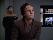 extant_StarTrek_VOY_6x06-Riddles_00677.jpg