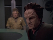 extant_StarTrek_VOY_6x06-Riddles_00744.jpg