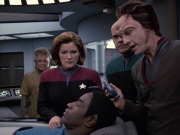 extant_StarTrek_VOY_6x06-Riddles_00796.jpg
