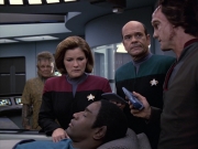 extant_StarTrek_VOY_6x06-Riddles_00798.jpg
