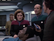 extant_StarTrek_VOY_6x06-Riddles_00803.jpg