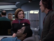 extant_StarTrek_VOY_6x06-Riddles_00825.jpg