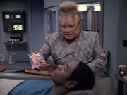 extant_StarTrek_VOY_6x06-Riddles_00973.jpg