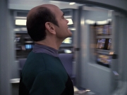 extant_StarTrek_VOY_6x06-Riddles_01021.jpg