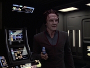 extant_StarTrek_VOY_6x06-Riddles_01208.jpg