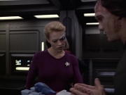 extant_StarTrek_VOY_6x06-Riddles_01247.jpg