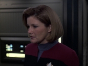 extant_StarTrek_VOY_6x06-Riddles_01264.jpg