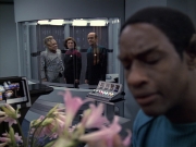 extant_StarTrek_VOY_6x06-Riddles_01369.jpg