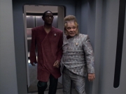 extant_StarTrek_VOY_6x06-Riddles_01409.jpg