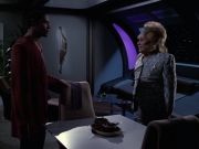 extant_StarTrek_VOY_6x06-Riddles_01545.jpg
