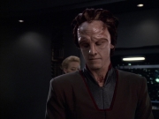 extant_StarTrek_VOY_6x06-Riddles_01547.jpg