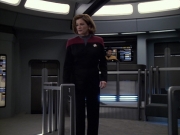 extant_StarTrek_VOY_6x06-Riddles_01557.jpg