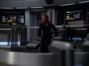 extant_StarTrek_VOY_6x06-Riddles_01562.jpg