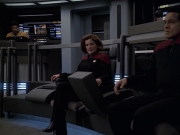 extant_StarTrek_VOY_6x06-Riddles_01567.jpg
