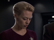 extant_StarTrek_VOY_6x06-Riddles_01572.jpg