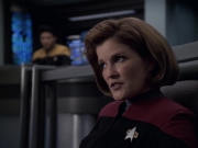 extant_StarTrek_VOY_6x06-Riddles_01600.jpg