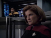 extant_StarTrek_VOY_6x06-Riddles_01608.jpg