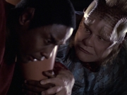 extant_StarTrek_VOY_6x06-Riddles_01645.jpg