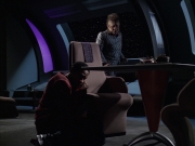 extant_StarTrek_VOY_6x06-Riddles_01687.jpg
