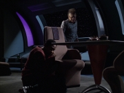 extant_StarTrek_VOY_6x06-Riddles_01688.jpg