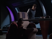 extant_StarTrek_VOY_6x06-Riddles_01702.jpg
