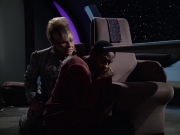 extant_StarTrek_VOY_6x06-Riddles_01713.jpg