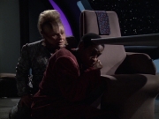 extant_StarTrek_VOY_6x06-Riddles_01719.jpg
