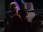 extant_StarTrek_VOY_6x06-Riddles_01722.jpg