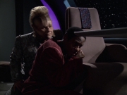 extant_StarTrek_VOY_6x06-Riddles_01723.jpg