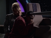 extant_StarTrek_VOY_6x06-Riddles_01724.jpg