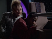 extant_StarTrek_VOY_6x06-Riddles_01730.jpg