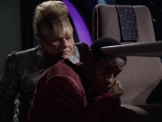extant_StarTrek_VOY_6x06-Riddles_01737.jpg