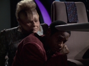 extant_StarTrek_VOY_6x06-Riddles_01740.jpg