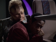 extant_StarTrek_VOY_6x06-Riddles_01743.jpg