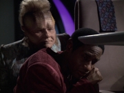extant_StarTrek_VOY_6x06-Riddles_01748.jpg