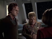 extant_StarTrek_VOY_6x06-Riddles_01782.jpg