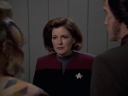 extant_StarTrek_VOY_6x06-Riddles_01789.jpg