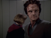 extant_StarTrek_VOY_6x06-Riddles_01803.jpg