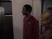extant_StarTrek_VOY_6x06-Riddles_01808.jpg
