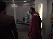 extant_StarTrek_VOY_6x06-Riddles_01820.jpg