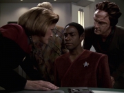 extant_StarTrek_VOY_6x06-Riddles_01840.jpg