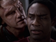 extant_StarTrek_VOY_6x06-Riddles_01898.jpg