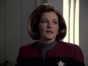 extant_StarTrek_VOY_6x06-Riddles_01902.jpg