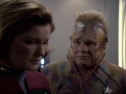 extant_StarTrek_VOY_6x06-Riddles_01916.jpg